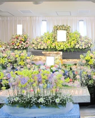 調布市の仙川斎場【無宗教　家族葬】での葬儀実施例