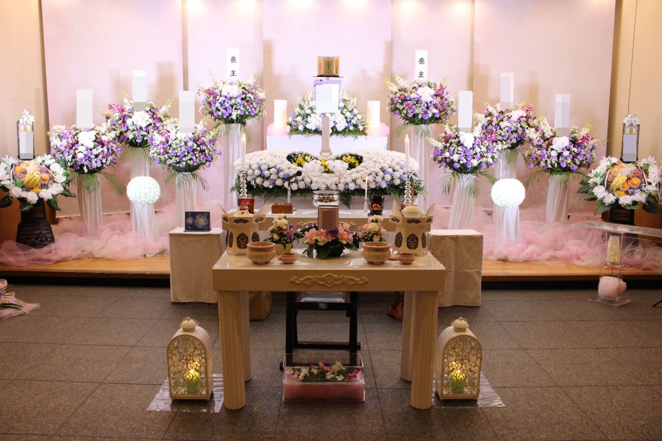 臨海斎場：仏式花祭壇