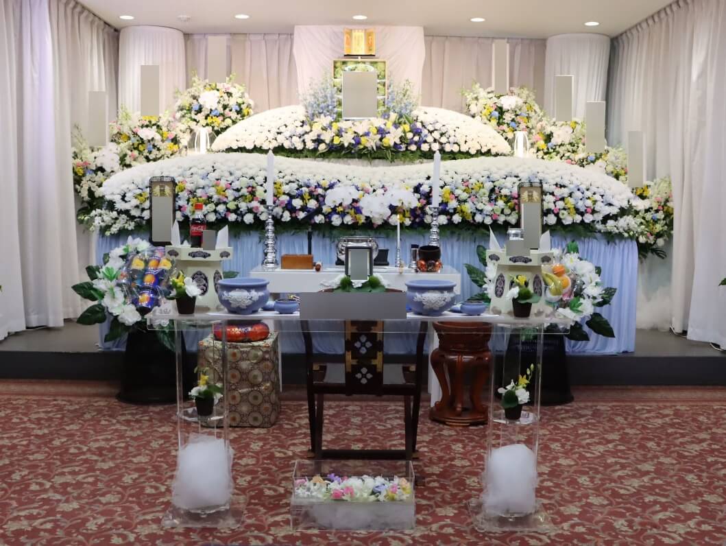 多磨葬祭場：花祭壇