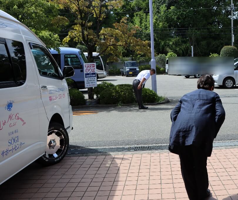 多摩葬祭場日華斎場思親殿：お見送り