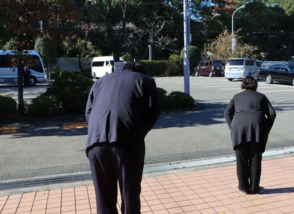 多摩葬祭場日華斎場思親殿：お見送り