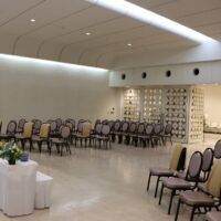 かわさき北部斎苑：式場内