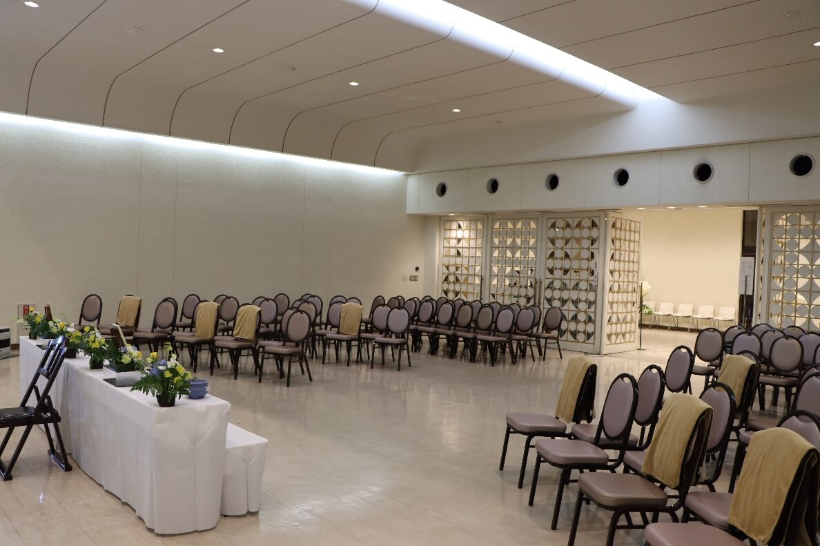 かわさき北部斎苑：式場内