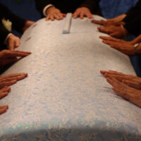 多磨葬祭場：お別れ