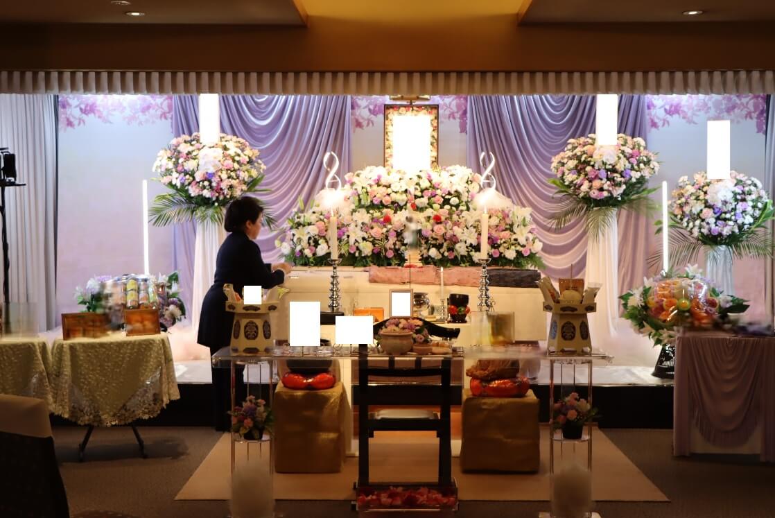 常性寺会堂：花祭壇