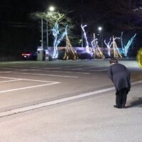 多磨葬祭場思親殿：お見送り