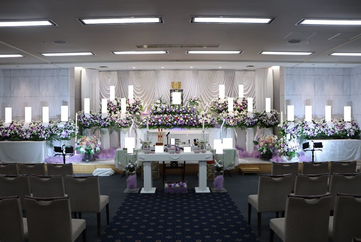 多磨葬祭場思親殿:式場内