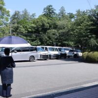 多磨葬祭場思親殿：お見送り